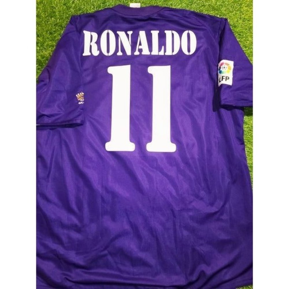 Ronaldo Real Madrid 2002 2003 Centenary DEBUT Purple Soccer Jersey L